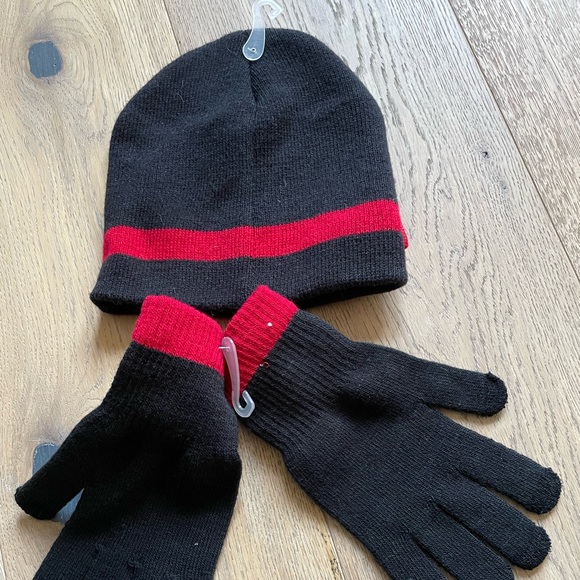 2 piece bow glove and beanie hat set - Picture 2 of 2